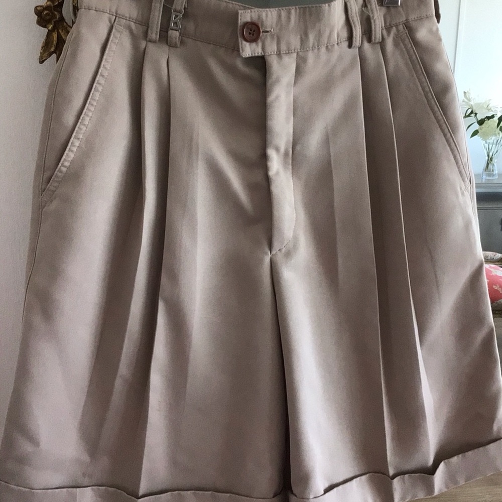 Bogner Beige shorts, size 8